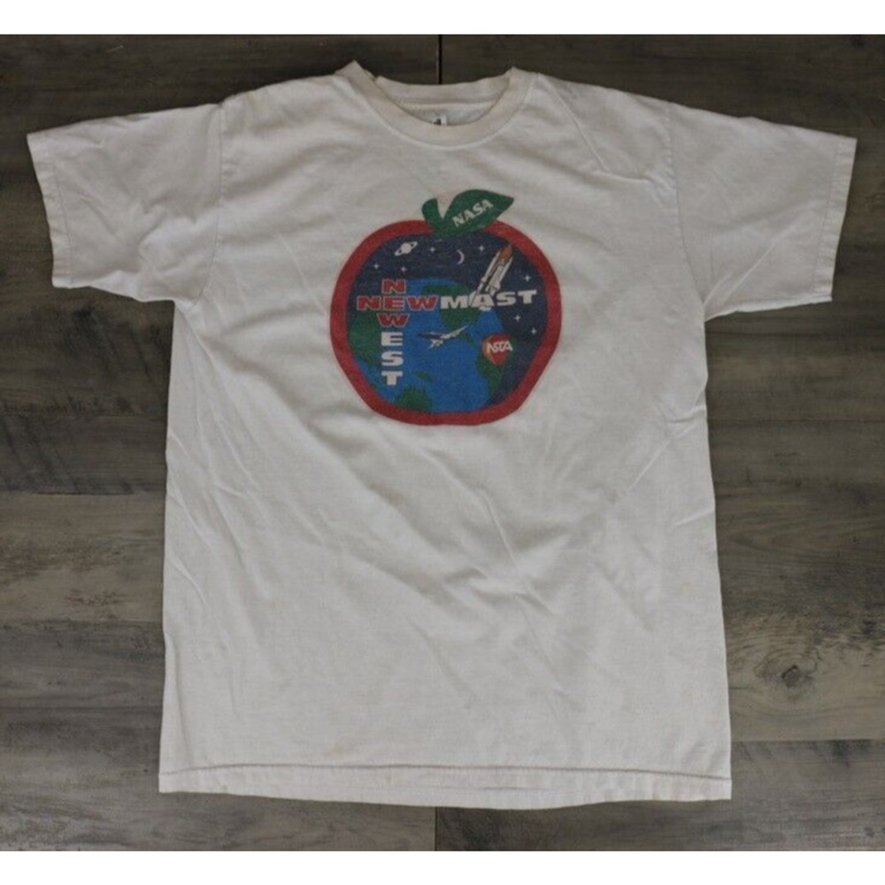 VINTAGE Anvil Adult Size Large NASA Newmast Newest Crew Neck T-Shirt White